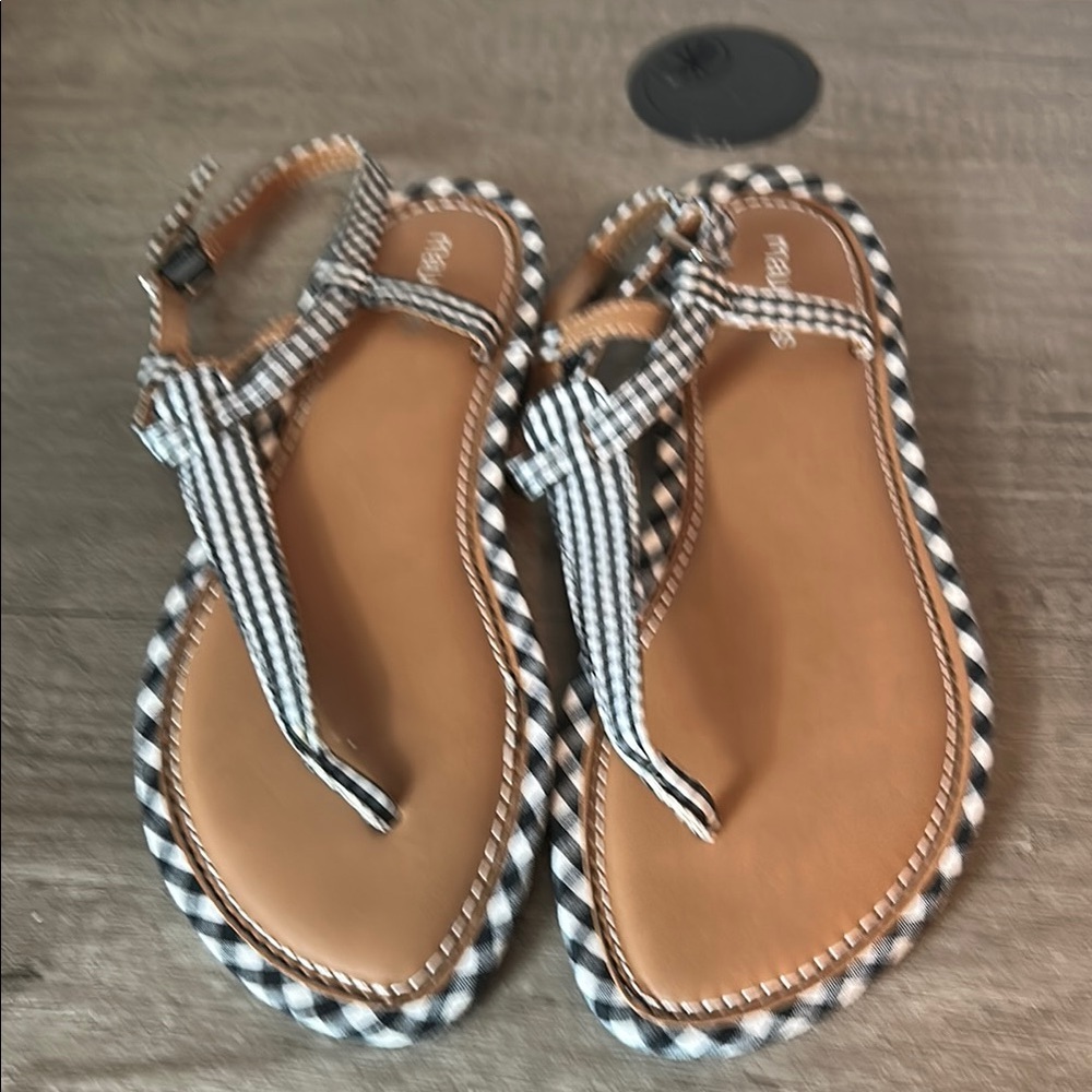 Maurices Black and White Striped Sandals